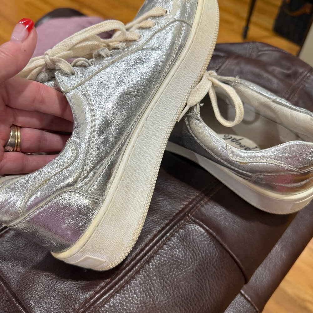 FREE PEOPLE Metallic Silver Sneakers Sz. 39